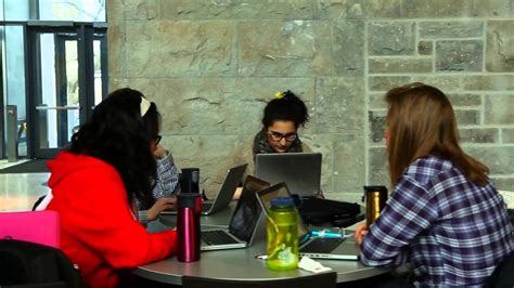 queen's university office 365.